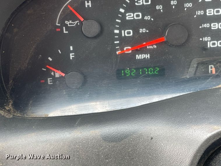 image for item LS9357 2004 Ford F250 Super Duty  SuperCab pickup truck