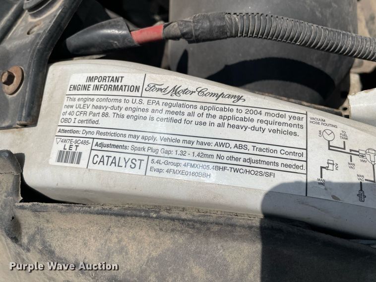 image for item LS9357 2004 Ford F250 Super Duty  SuperCab pickup truck