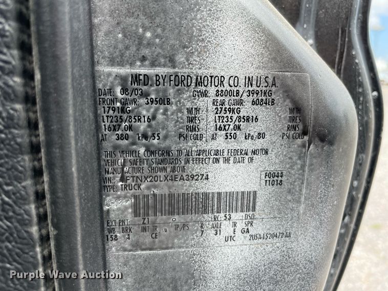 image for item LS9357 2004 Ford F250 Super Duty  SuperCab pickup truck