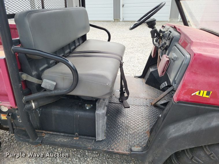 image for item LS9587 2004 Kawasaki Mule KAF620E  utility vehicle