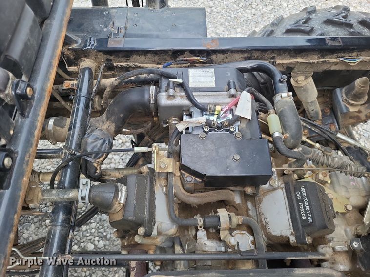 image for item LS9587 2004 Kawasaki Mule KAF620E  utility vehicle