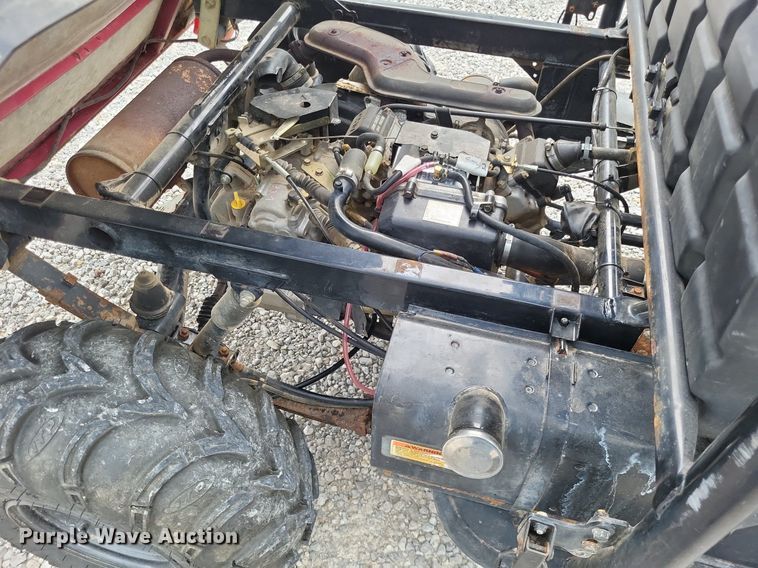 image for item LS9587 2004 Kawasaki Mule KAF620E  utility vehicle