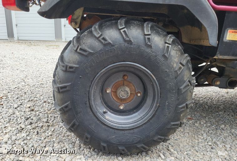 image for item LS9587 2004 Kawasaki Mule KAF620E  utility vehicle