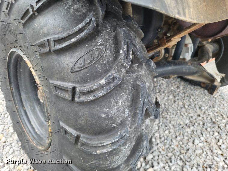 image for item LS9587 2004 Kawasaki Mule KAF620E  utility vehicle