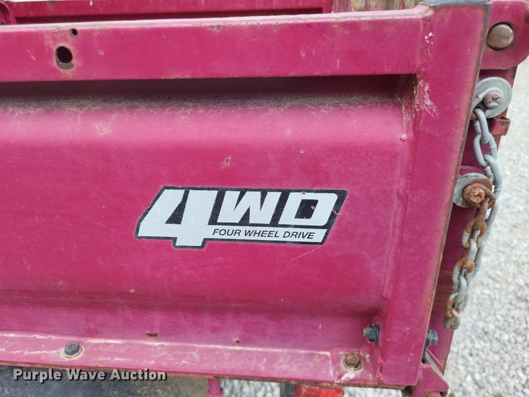 image for item LS9587 2004 Kawasaki Mule KAF620E  utility vehicle