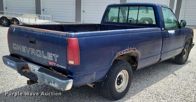 image for item LS9588 1993 Chevrolet C1500  pickup truck