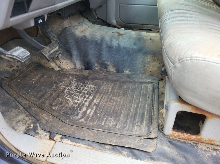 image for item LS9588 1993 Chevrolet C1500  pickup truck