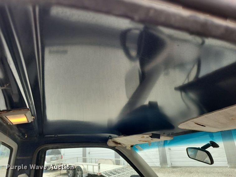 image for item LS9588 1993 Chevrolet C1500  pickup truck