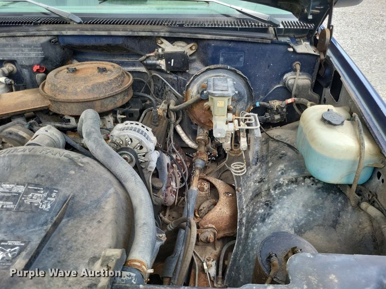 image for item LS9588 1993 Chevrolet C1500  pickup truck