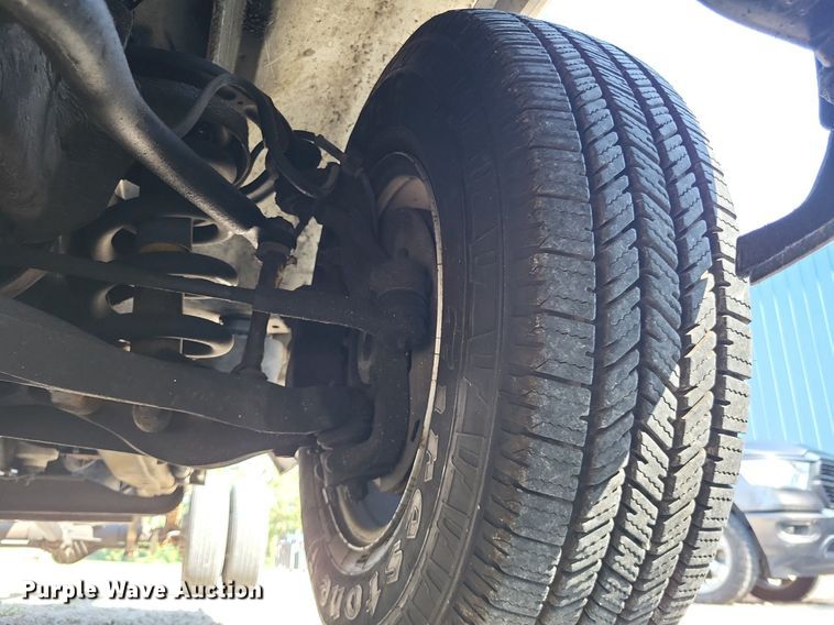 image for item LS9589 2014 Chevrolet Express G4500  van cab and chassis