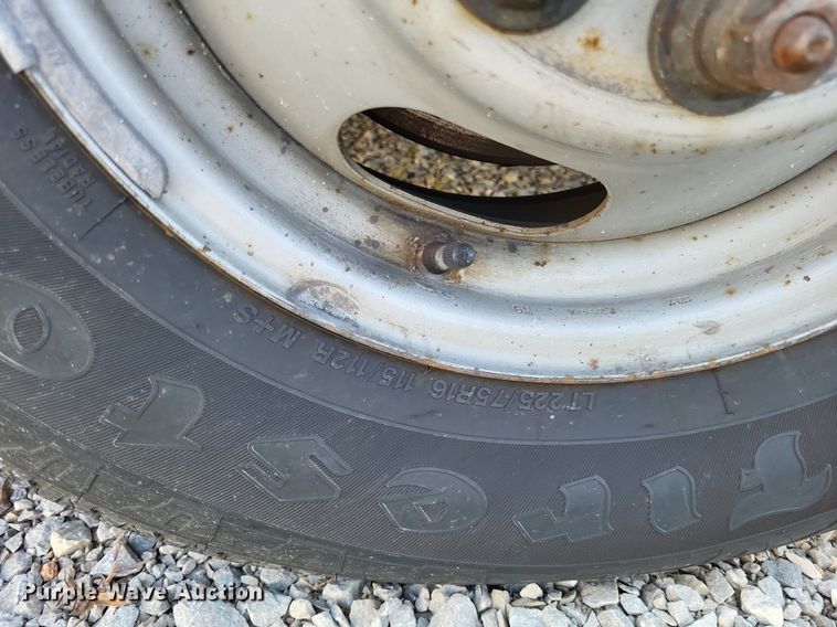 image for item LS9589 2014 Chevrolet Express G4500  van cab and chassis