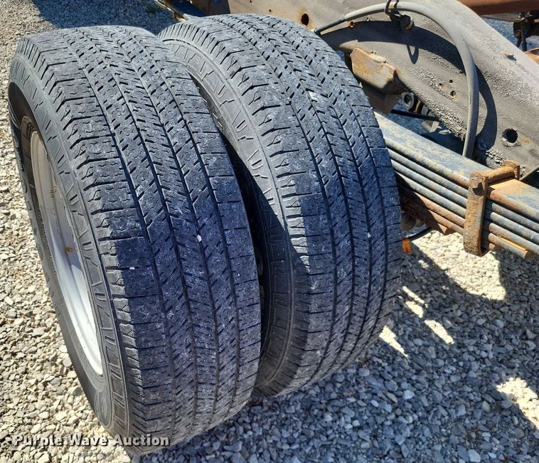 image for item LS9589 2014 Chevrolet Express G4500  van cab and chassis