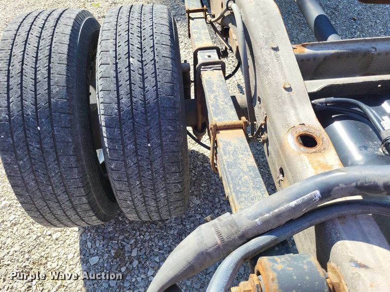 image for item LS9589 2014 Chevrolet Express G4500  van cab and chassis