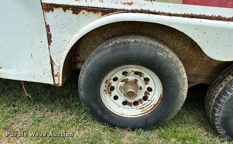 image for item MB9690 2001 W-W  enclosed cargo trailer