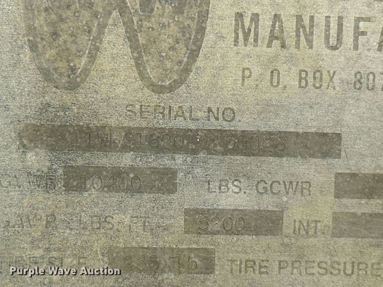 image for item MB9690 2001 W-W  enclosed cargo trailer