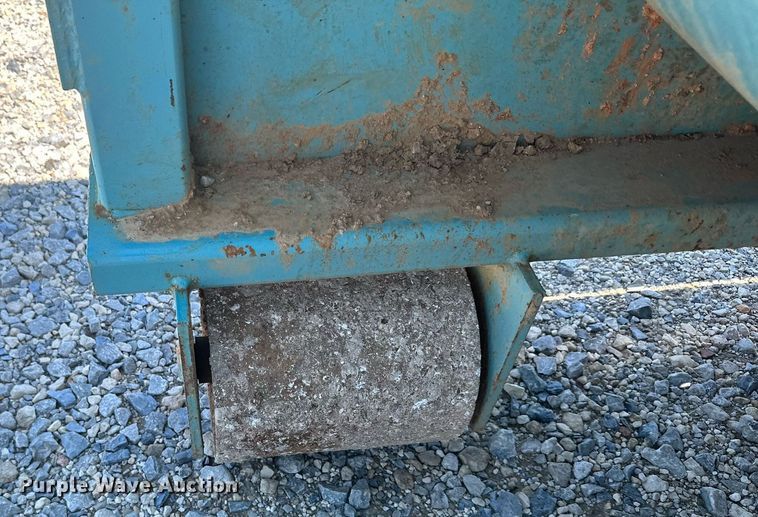 image for item MB9703 Roll-off container