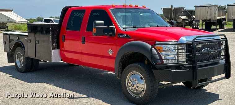 image for item MB9741 2016 Ford F450 Super Duty  Crew Cab flatbed truck