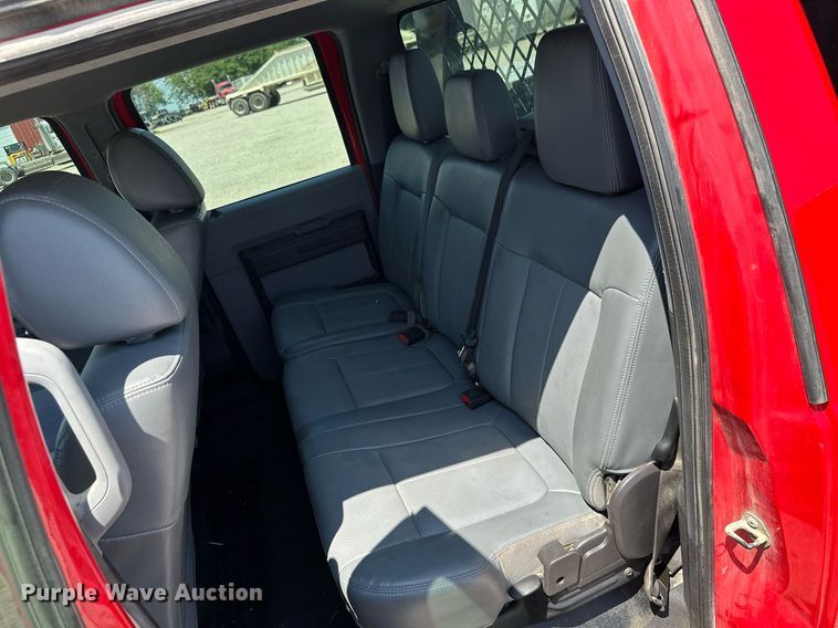 image for item MB9741 2016 Ford F450 Super Duty  Crew Cab flatbed truck