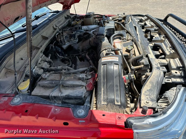 image for item MB9741 2016 Ford F450 Super Duty  Crew Cab flatbed truck