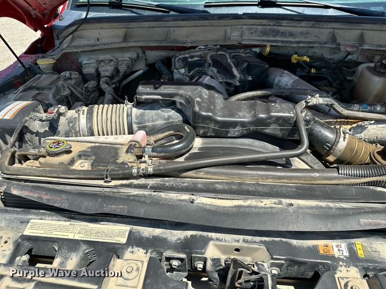 image for item MB9741 2016 Ford F450 Super Duty  Crew Cab flatbed truck