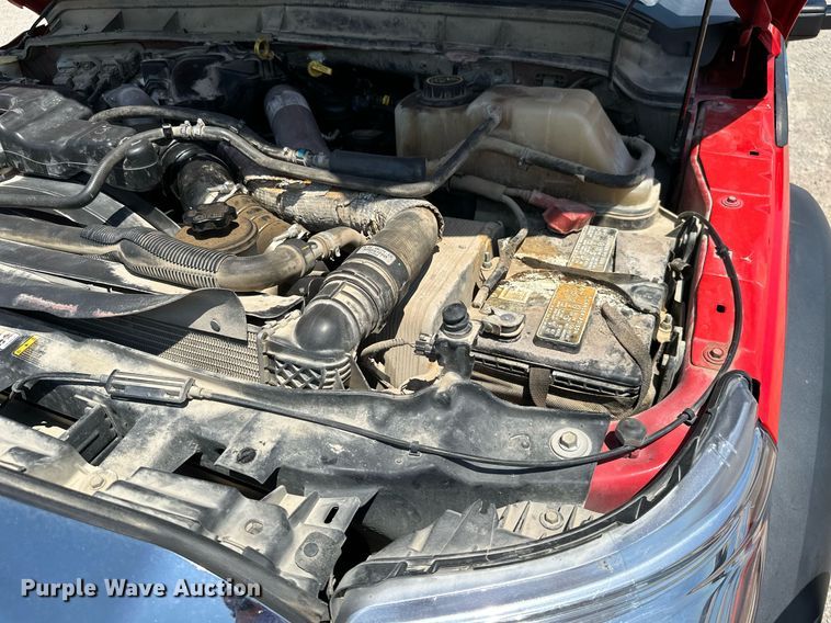 image for item MB9741 2016 Ford F450 Super Duty  Crew Cab flatbed truck