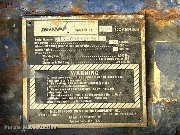 image for item MD9000 2006 Freightliner Business Class M2 106  rollback truck