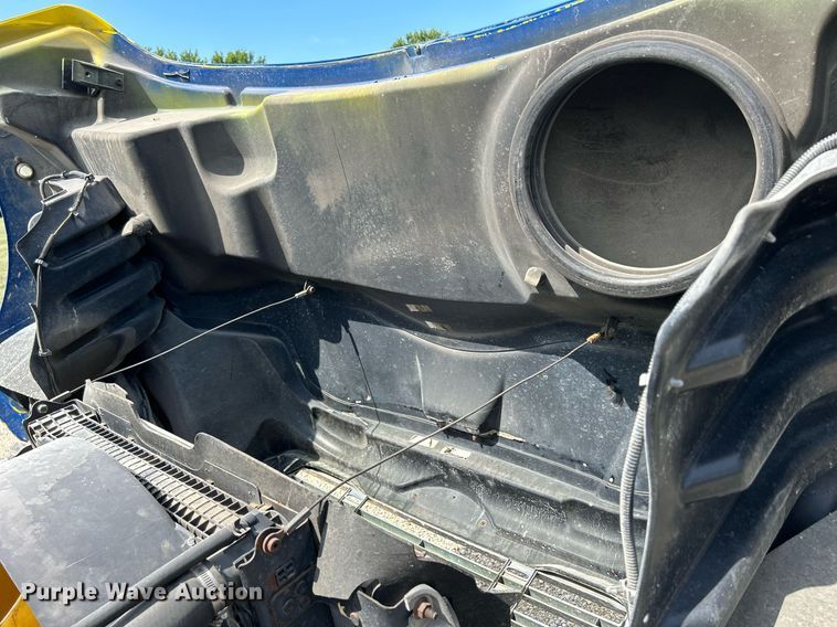 image for item MD9000 2006 Freightliner Business Class M2 106  rollback truck