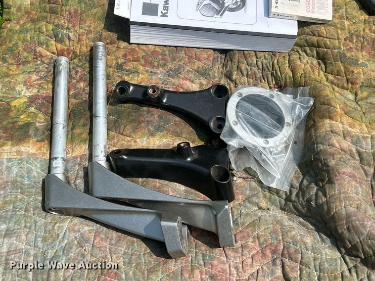 image for item MD9001 2012 Kawasaki Concours 14  motorcycle