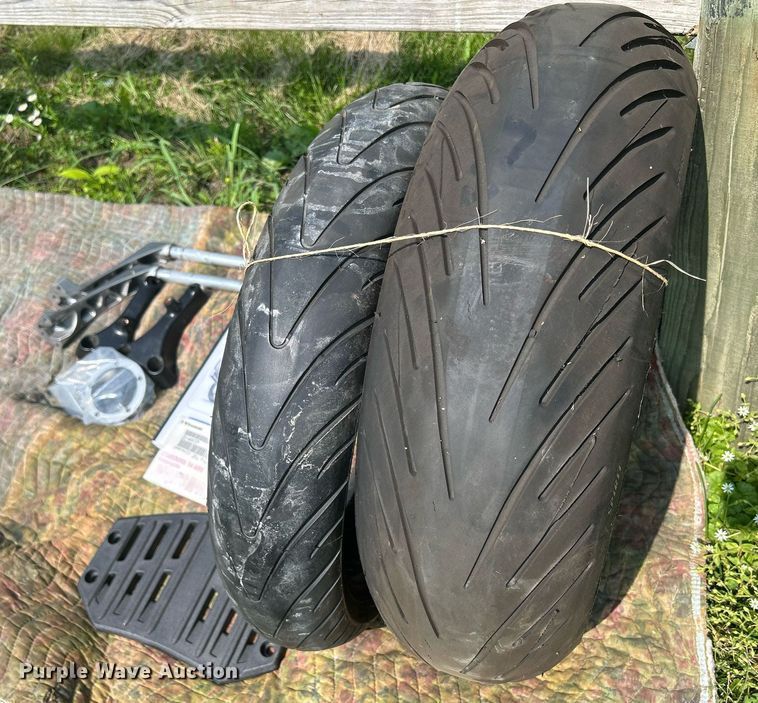 image for item MD9001 2012 Kawasaki Concours 14  motorcycle