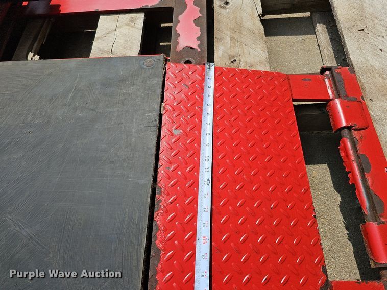 image for item MD9896 Wheeltronic LTD TC25-10  automotive lift