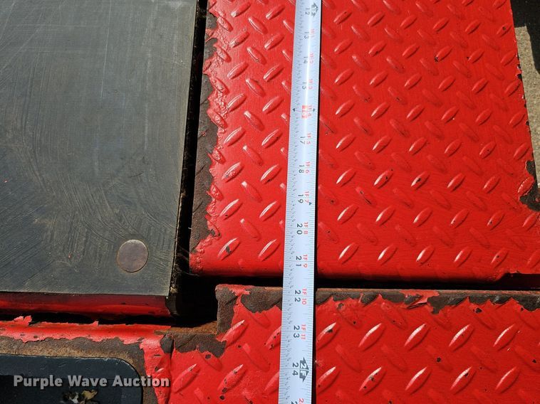 image for item MD9896 Wheeltronic LTD TC25-10  automotive lift