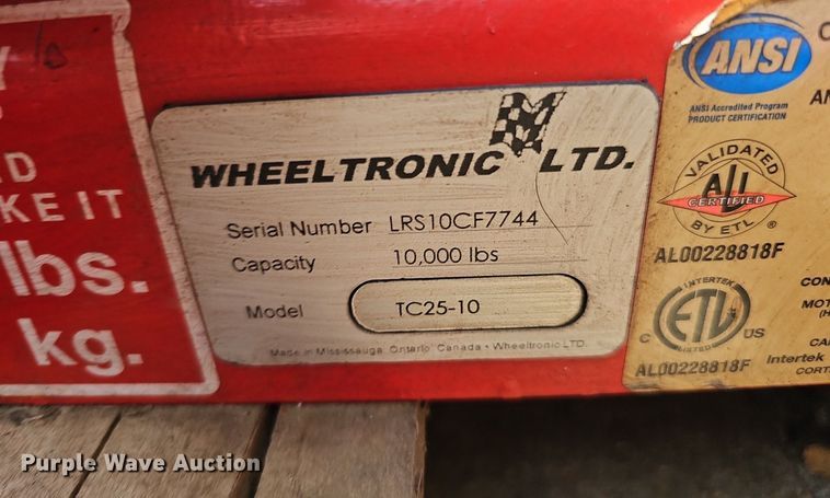 image for item MD9896 Wheeltronic LTD TC25-10  automotive lift