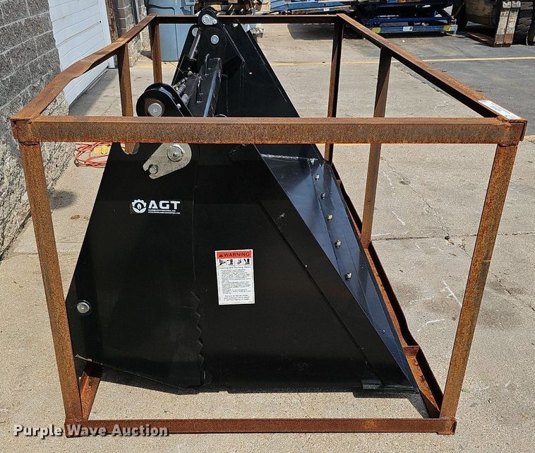 image for item MD9898 2022 Top Cat 41N1BCT  four-in-one skid steer bucket