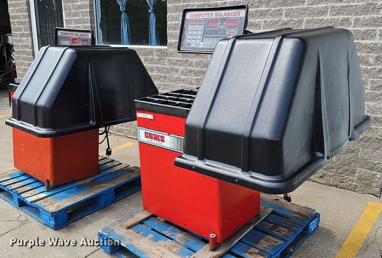 image for item MD9900 (2) Tire balancers