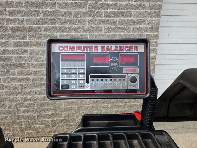 image for item MD9900 (2) Tire balancers