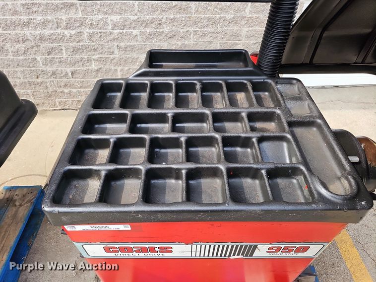 image for item MD9900 (2) Tire balancers