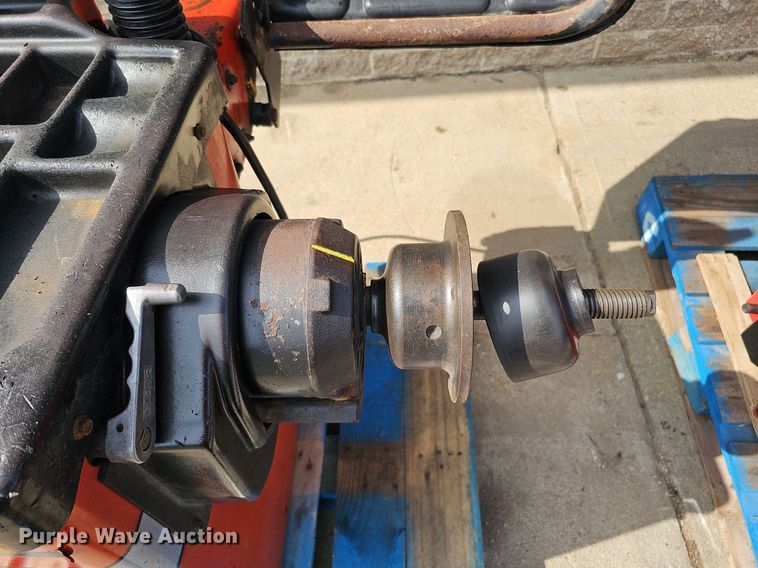 image for item MD9900 (2) Tire balancers