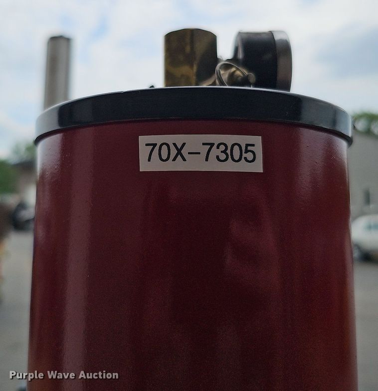 image for item MD9902 Coats X Series 70X-AH-3  rim clamp tire machine