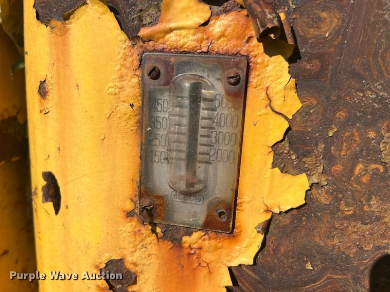 image for item MG9345 Concrete cylinder testing machine