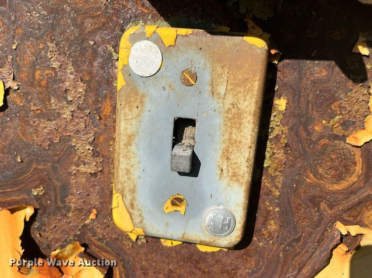 image for item MG9345 Concrete cylinder testing machine