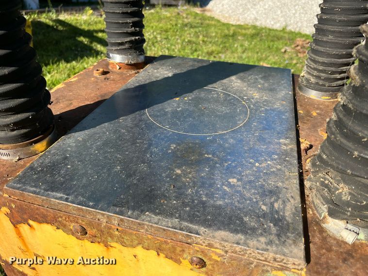 image for item MG9345 Concrete cylinder testing machine