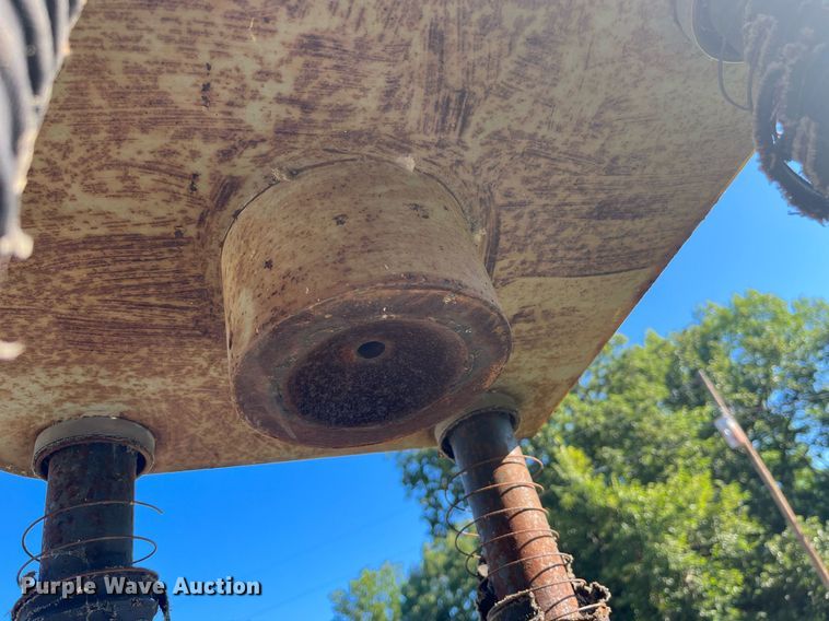 image for item MG9345 Concrete cylinder testing machine