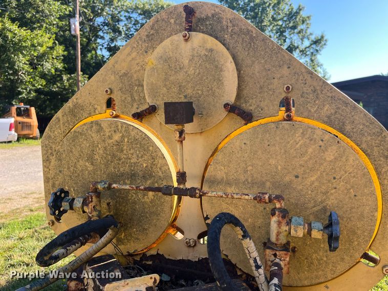 image for item MG9345 Concrete cylinder testing machine