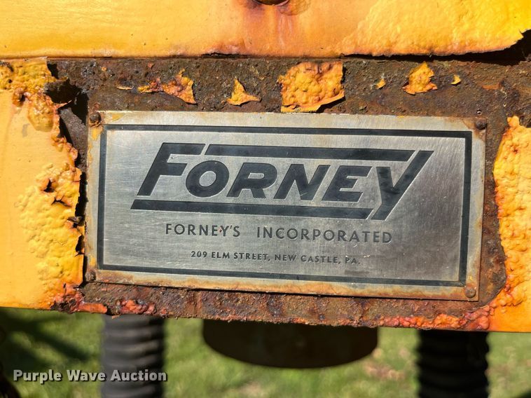 image for item MG9345 Concrete cylinder testing machine