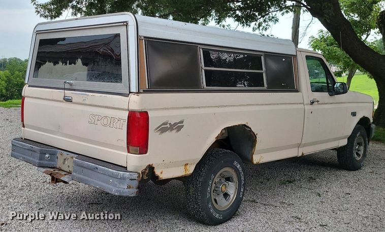 image for item MG9540 1993 Ford F150  pickup truck