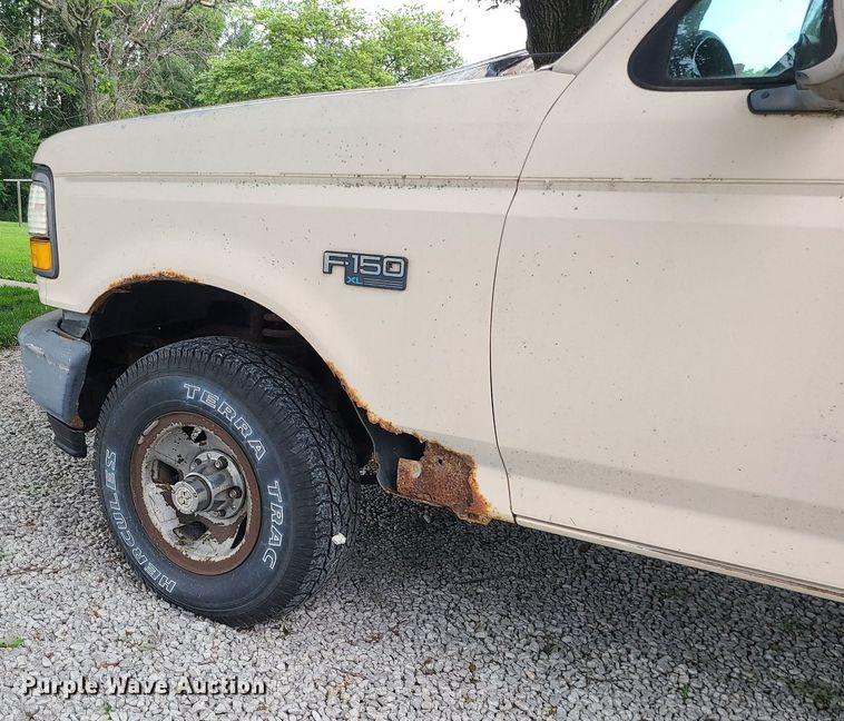 image for item MG9540 1993 Ford F150  pickup truck