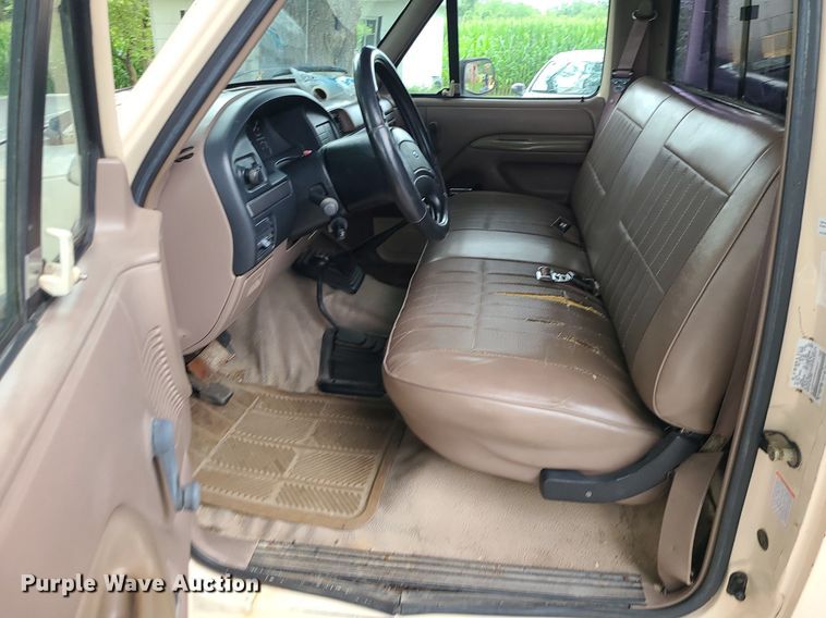 image for item MG9540 1993 Ford F150  pickup truck