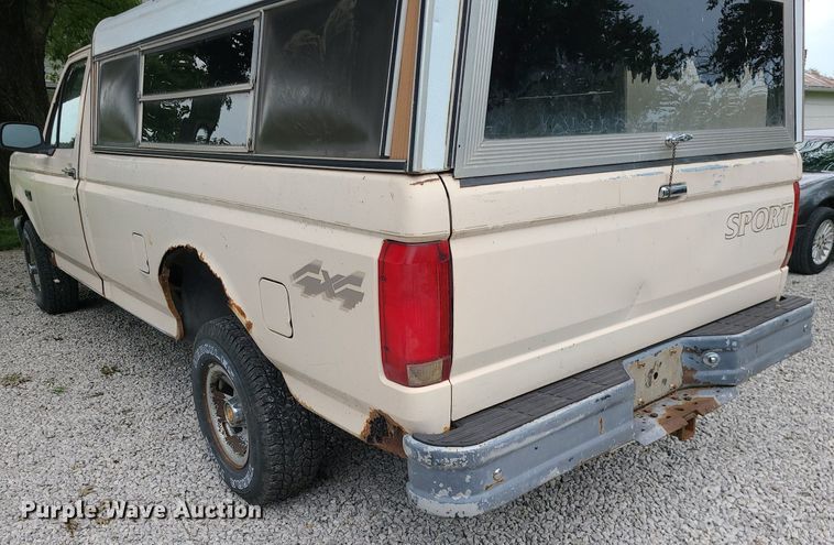 image for item MG9540 1993 Ford F150  pickup truck