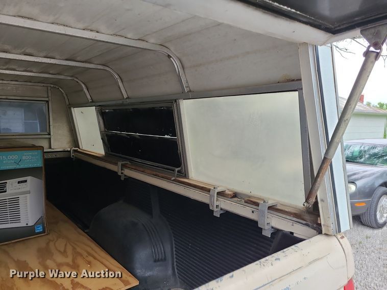 image for item MG9540 1993 Ford F150  pickup truck