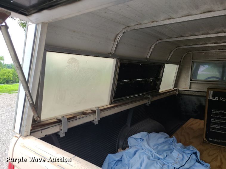 image for item MG9540 1993 Ford F150  pickup truck